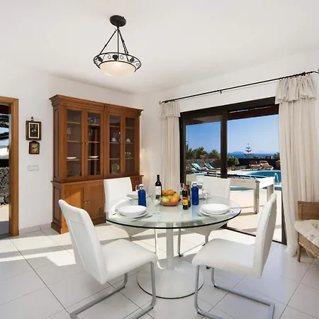 Fernando Blanco By Plus Playa Blanca (Lanzarote)